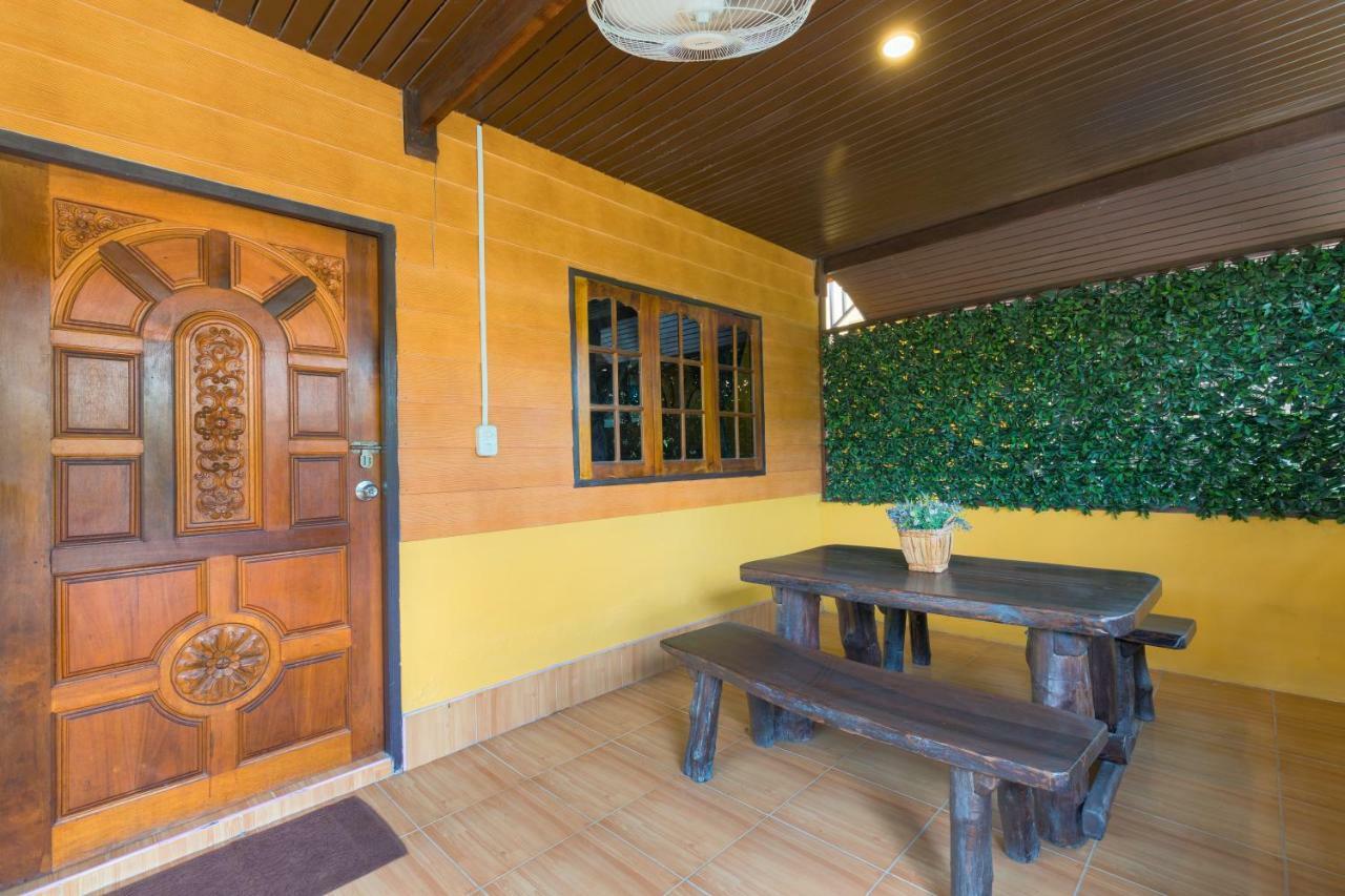 Maison d'hôtes La Luna Italian Restaurant & Koh Lipe